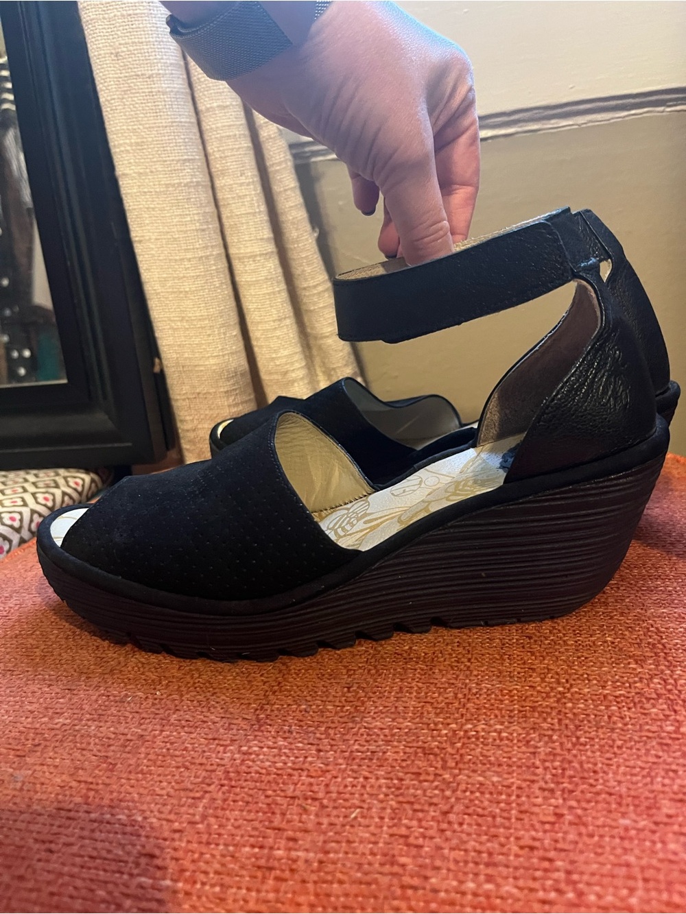 Fly London Wedges 🖤